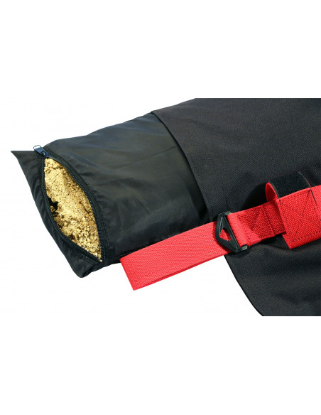 Les poches intérieures permettent de remplir facilement et proprement le sac de lest Les poches intérieures permettent de remplir facilement et proprement le sac de lest